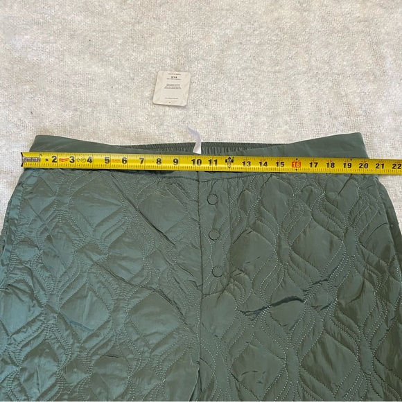 Fabletics NWT Apres Ski Quilted Pant in Smoke Green Womens Size 2XL Activewear - Picture 6 of 8